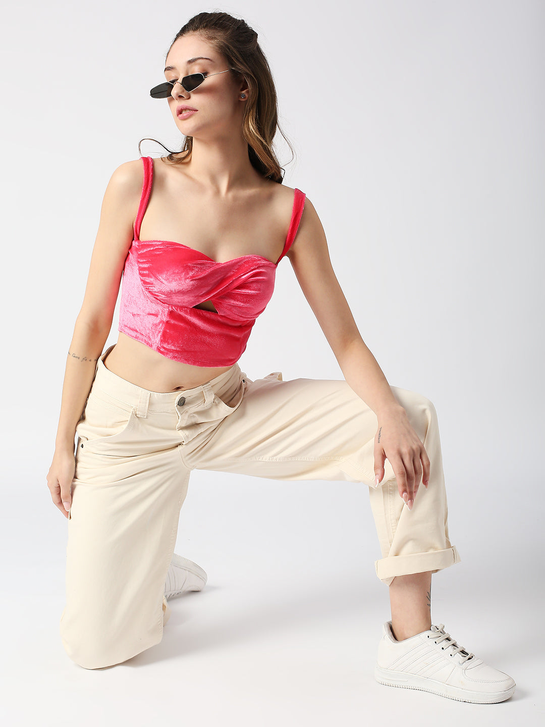 DISRUPT WOMEN PINK VELVET STRAPPY SLIM FIT TWISTED CROP TOP WITH CUPS