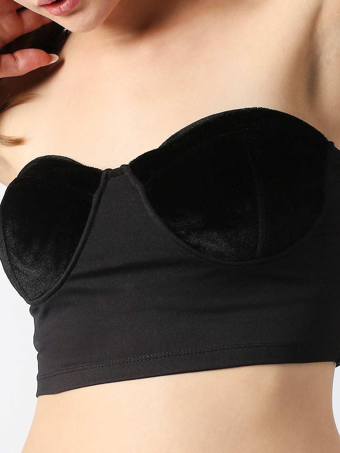 DISRUPT WOMEN BLACK VELVET PANELED SLIM FIT PADDED TUBE TOP