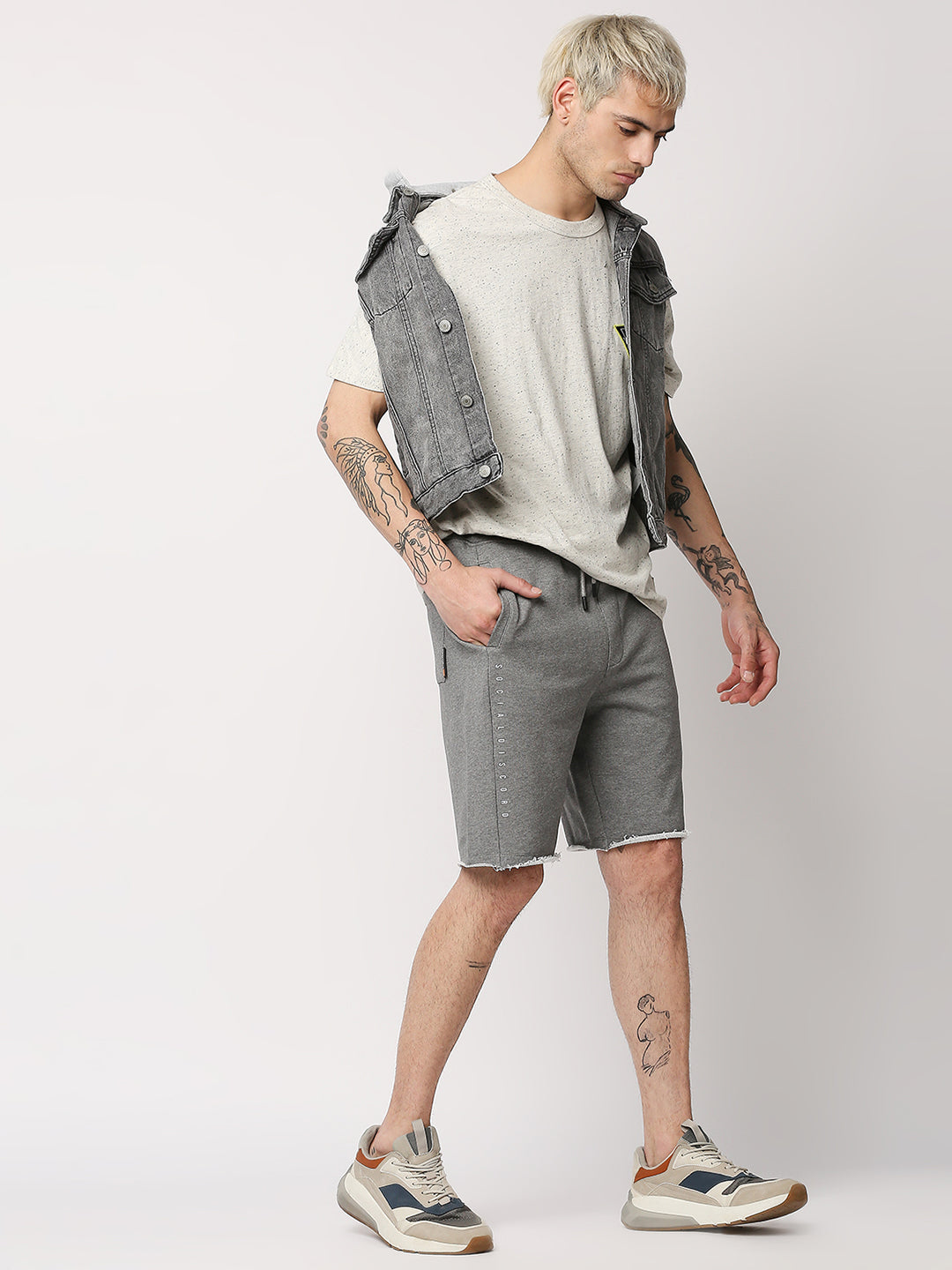 Disrupt Mens Grey Raw-edge Hem Graphic Print Shorts
