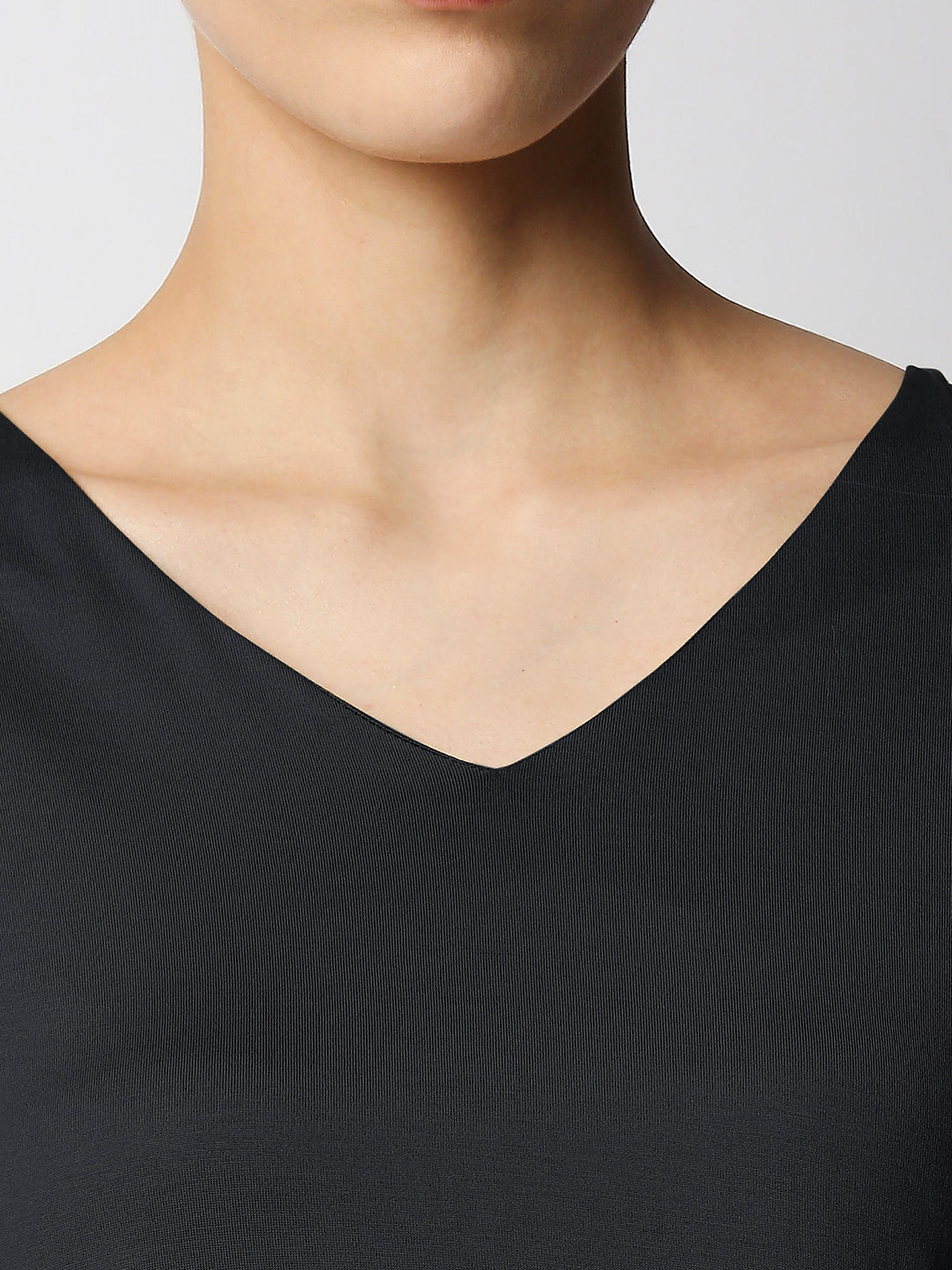 Disrupt Women's Black Tiered V-neck T-shirt Dress