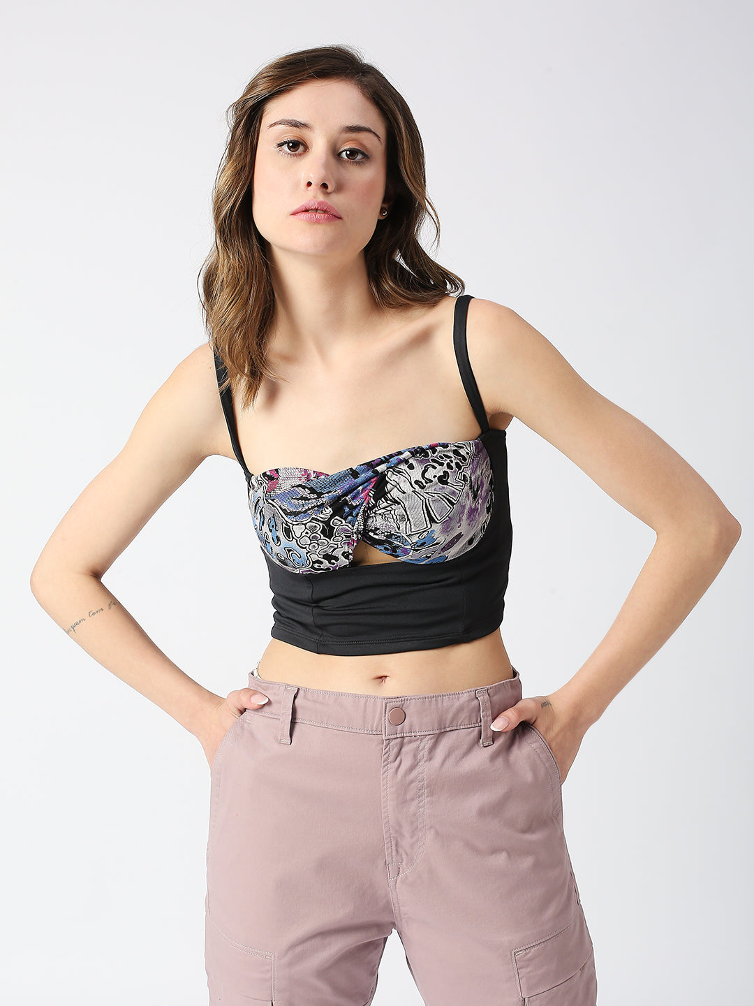 DISRUPT WOMEN BLACK ANIMAL PRINT STRAPPY SLIM FIT TWISTED CROP TOP WITH CUPS